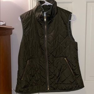 Army Green vest (J Crew dupe)